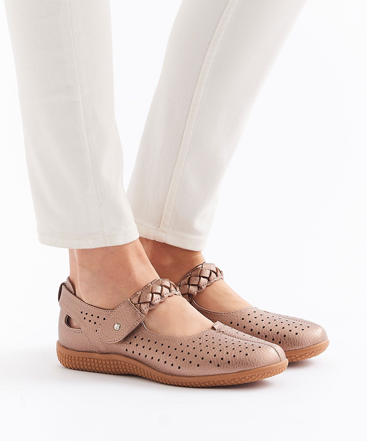 Cushion-walk Touch-fasten Strap Shoe