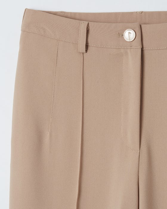 Wide-leg Trousers