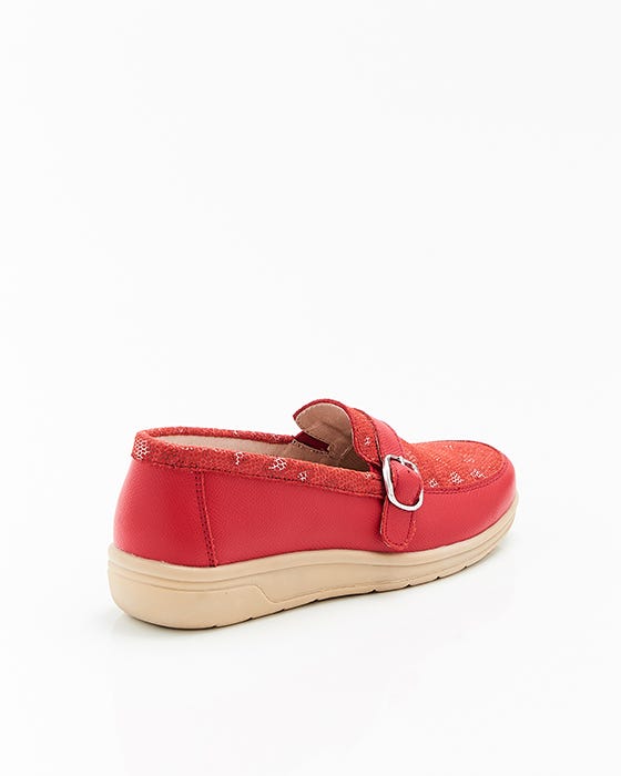 Leather buckle detail moccasin