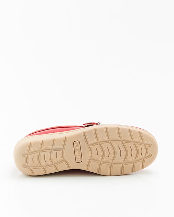 Leather buckle detail moccasin