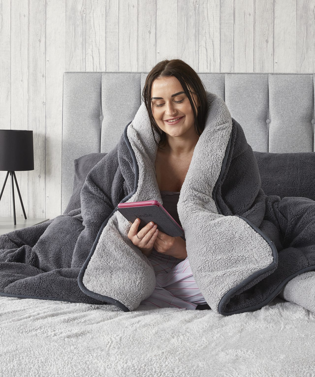 Huggleland Easy Wash Teddy Coverless Duvet