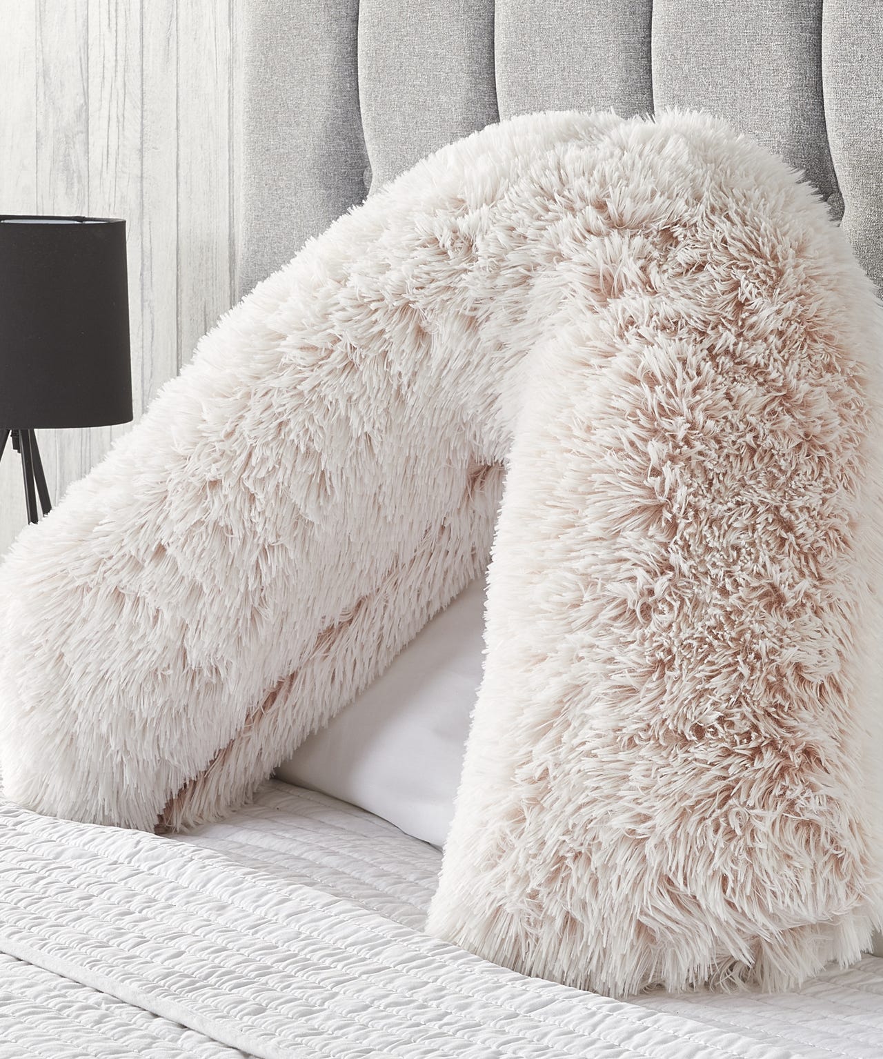 Huggleland Long Hair V-Shaped Pillow