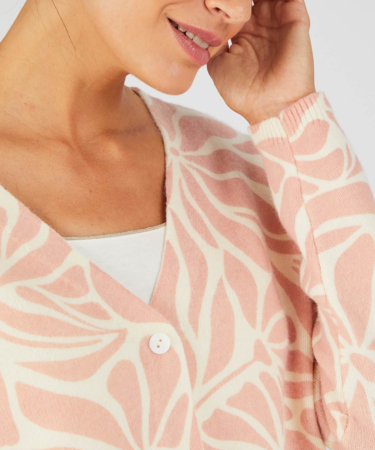 Thermal Floral Print V-Neck Cardigan