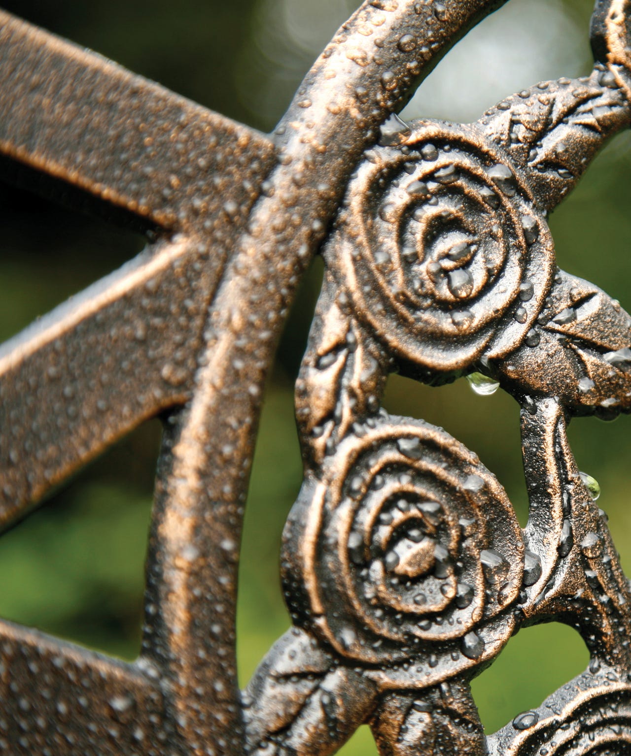Coalbrookdale garden bench bronze