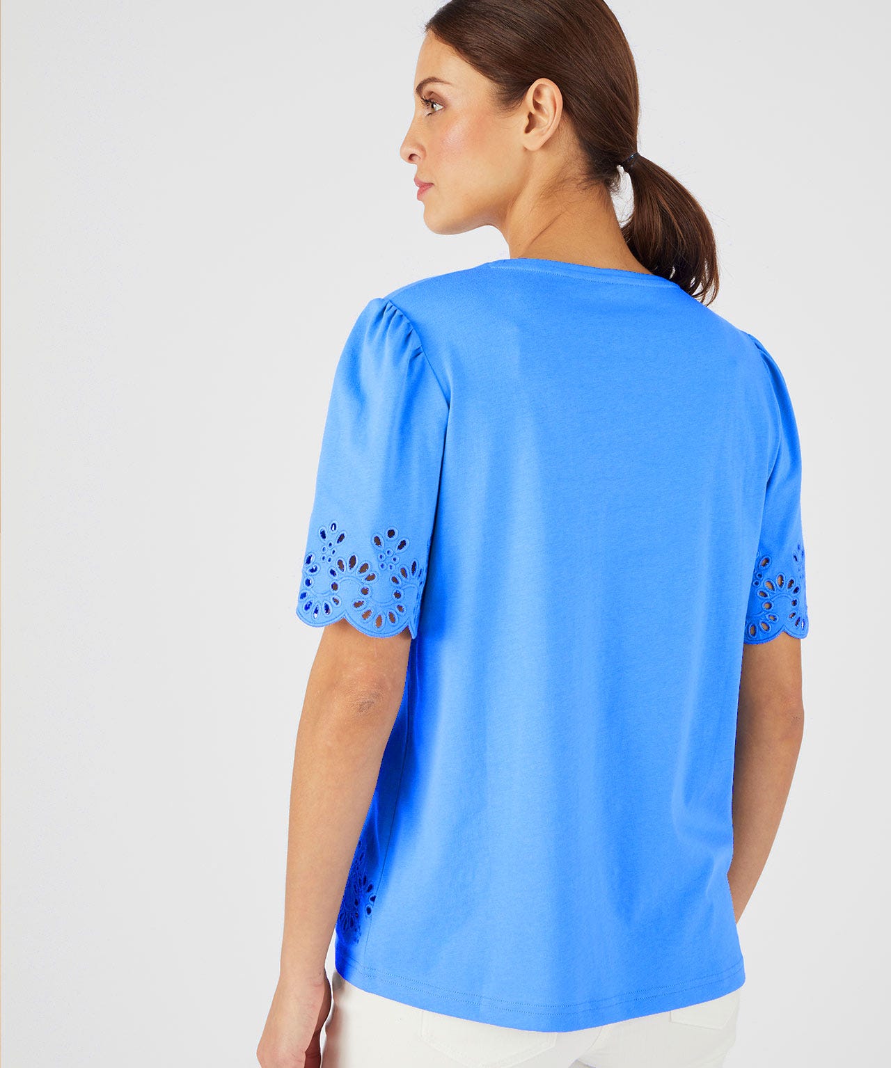 Broderie Anglais Style T-shirt