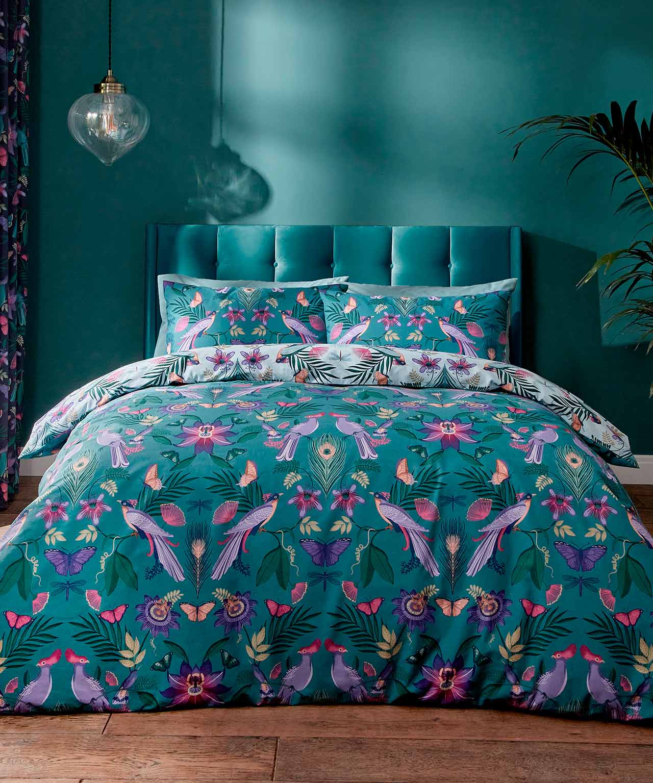 Mya Tropical Birds Reversible Duvet Set