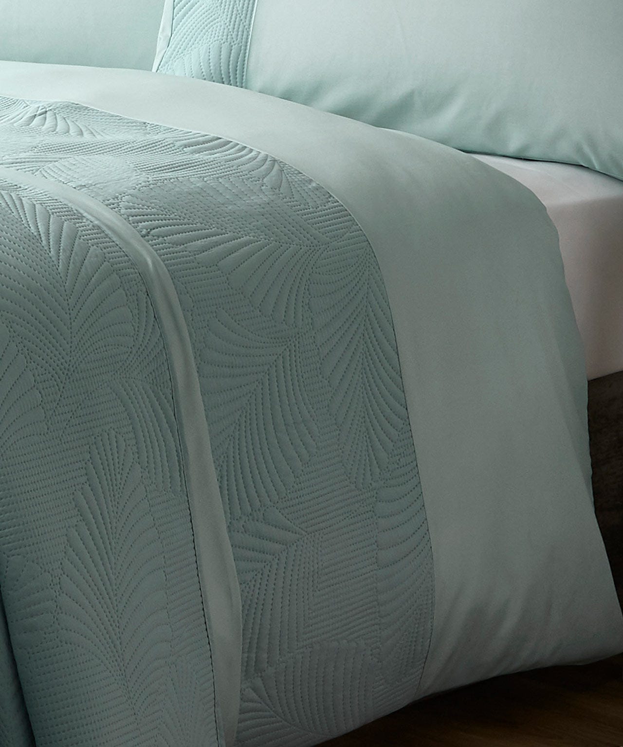 Leaf Microfibre Duvet Set