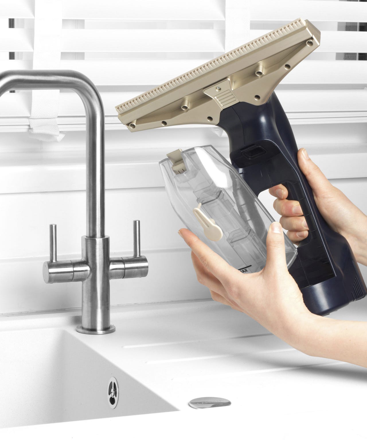 Beldray Window Cleaning Vac