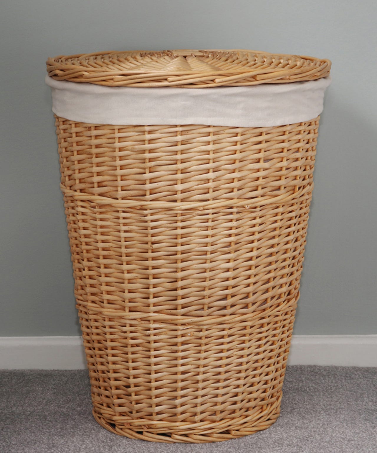 Round Willow Laundry Basket