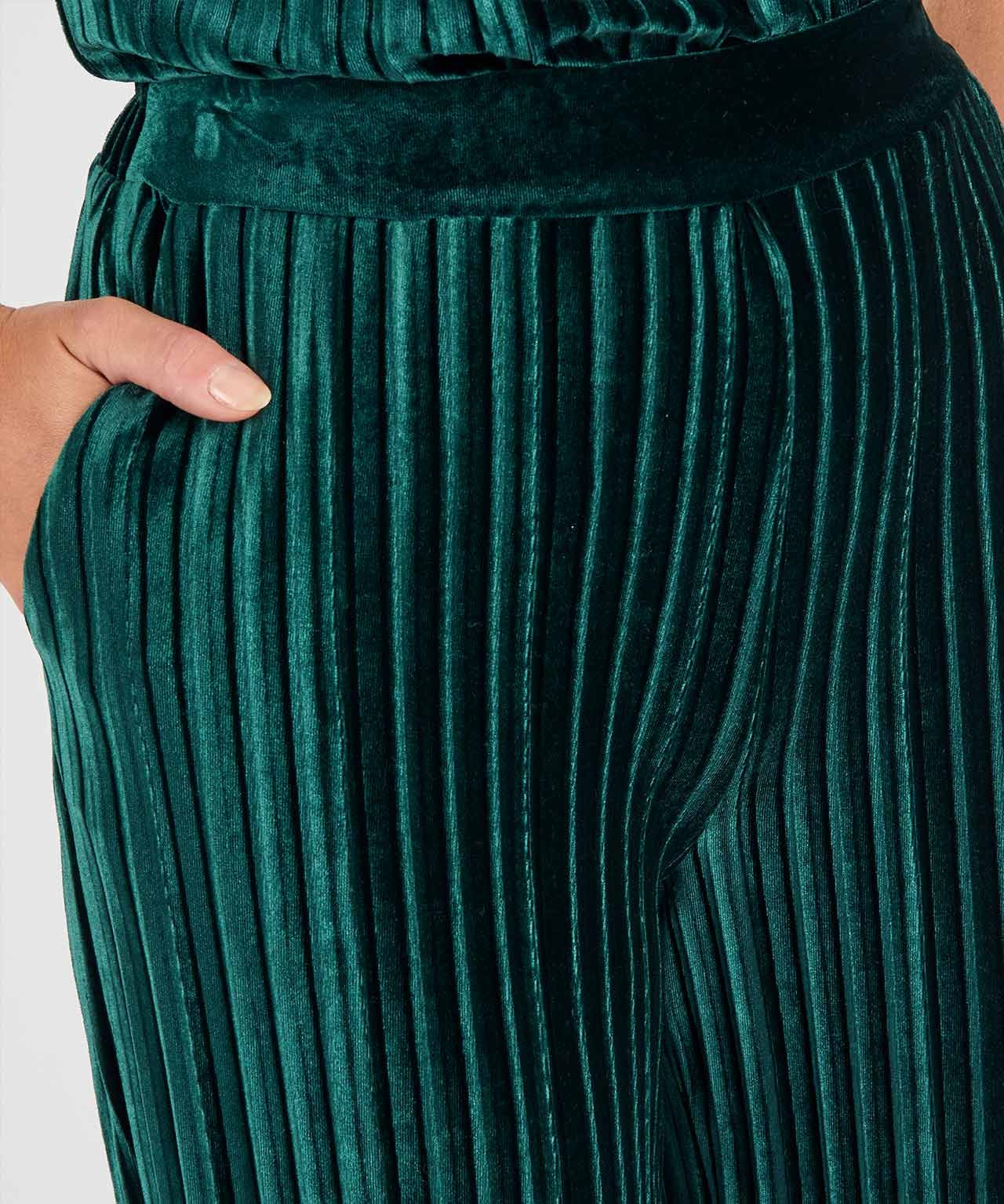 Velour Pleated Trousers