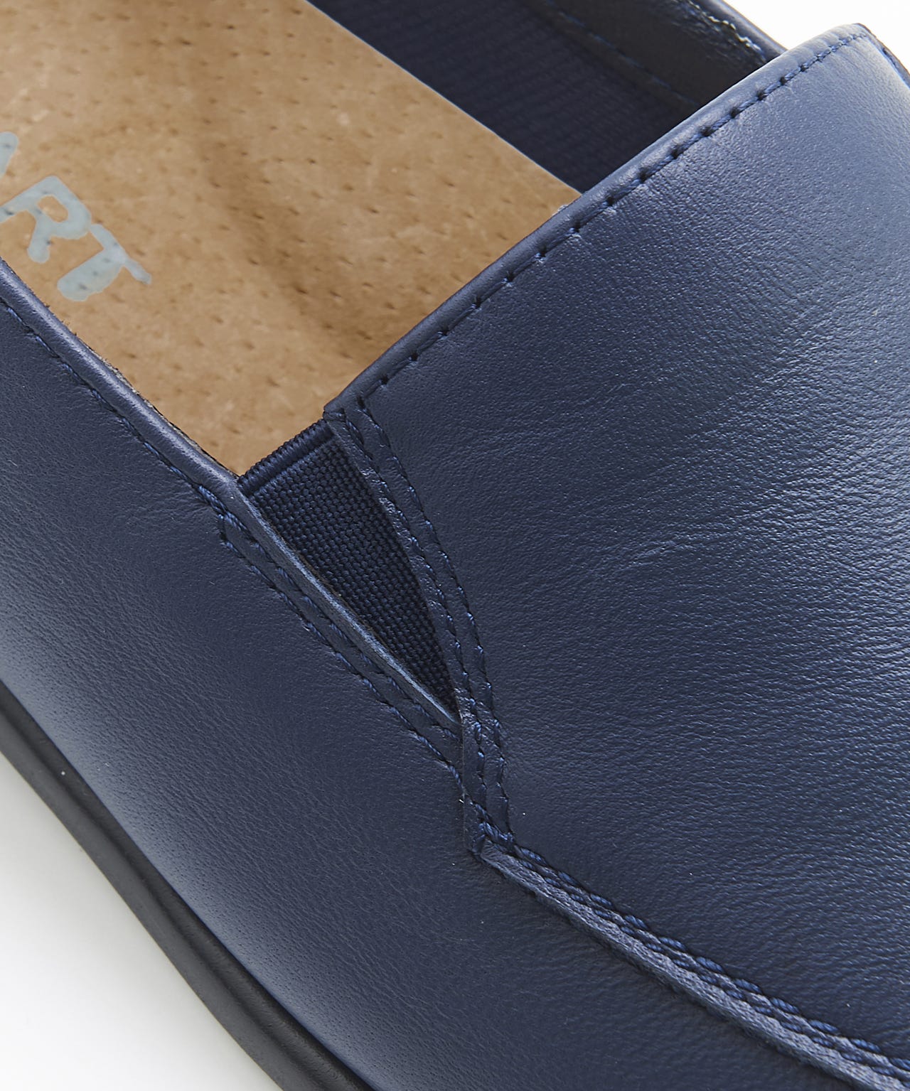 Flexible Sole Flat Moccasin