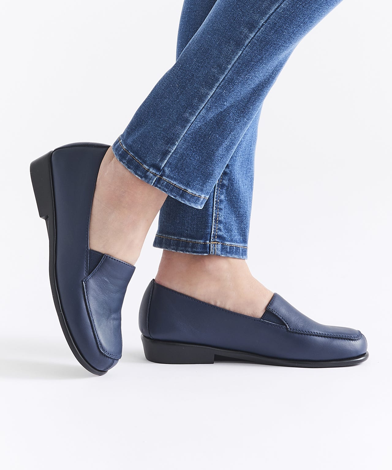 Flexible Sole Flat Moccasin