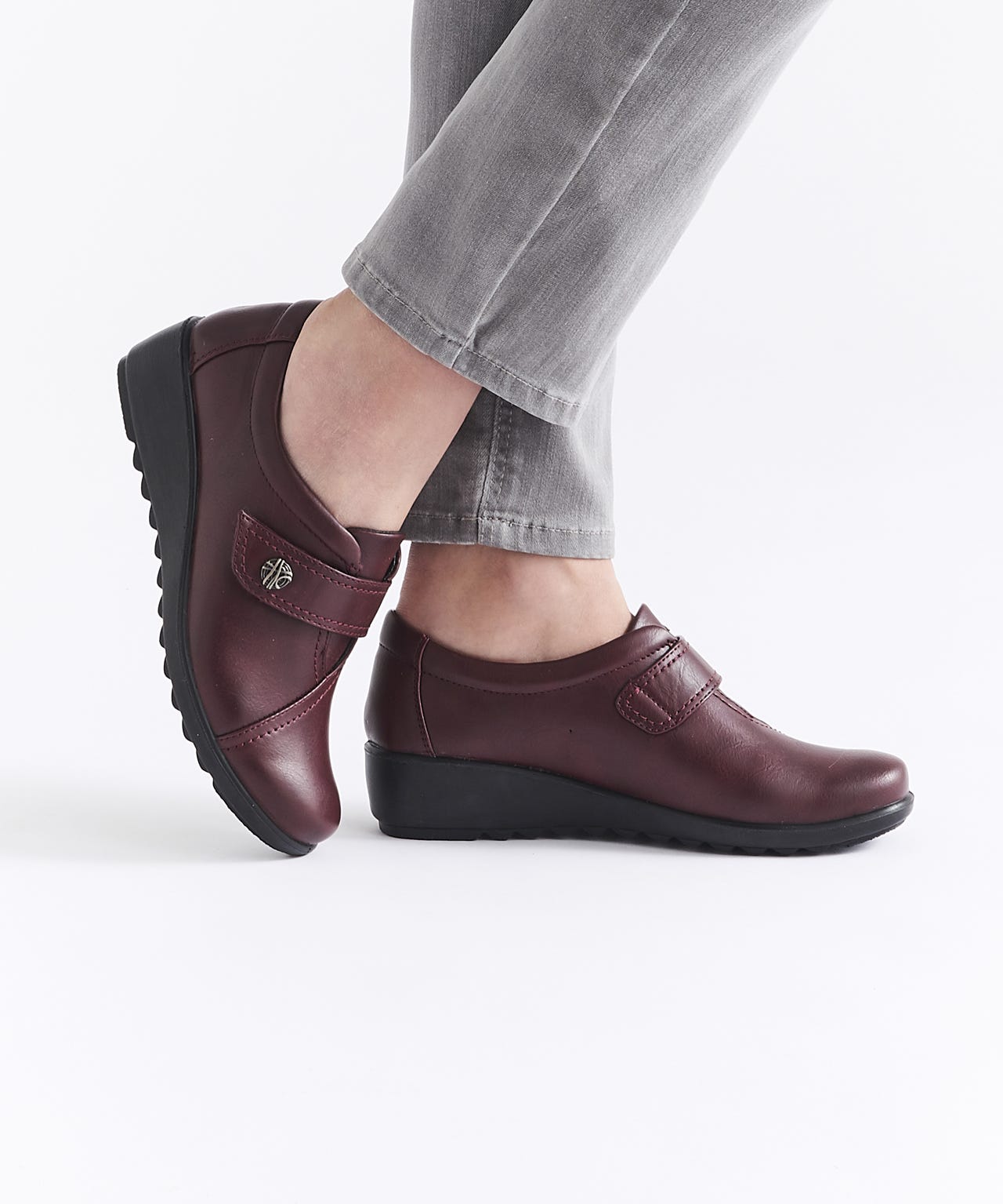 Cushion-walk Touch Fasten Derby Shoe