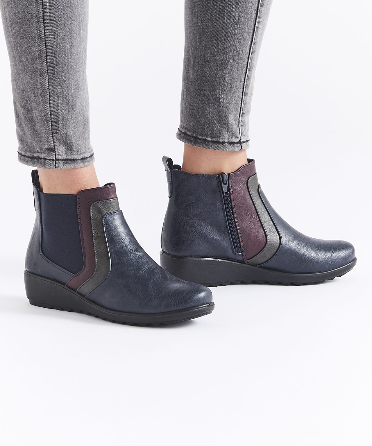 Cushion-walk Ankle Boots