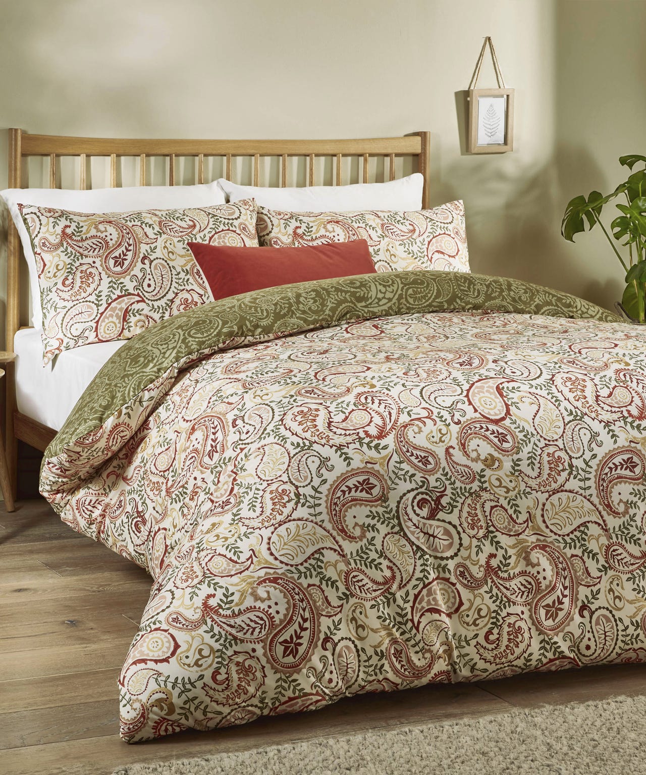 Anika Duvet Set