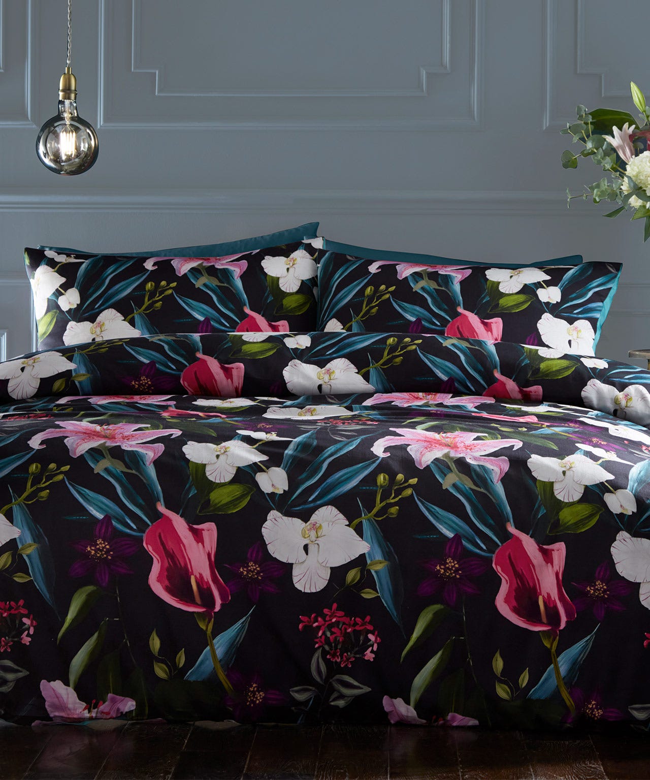 Lily Tropics Duvet Set