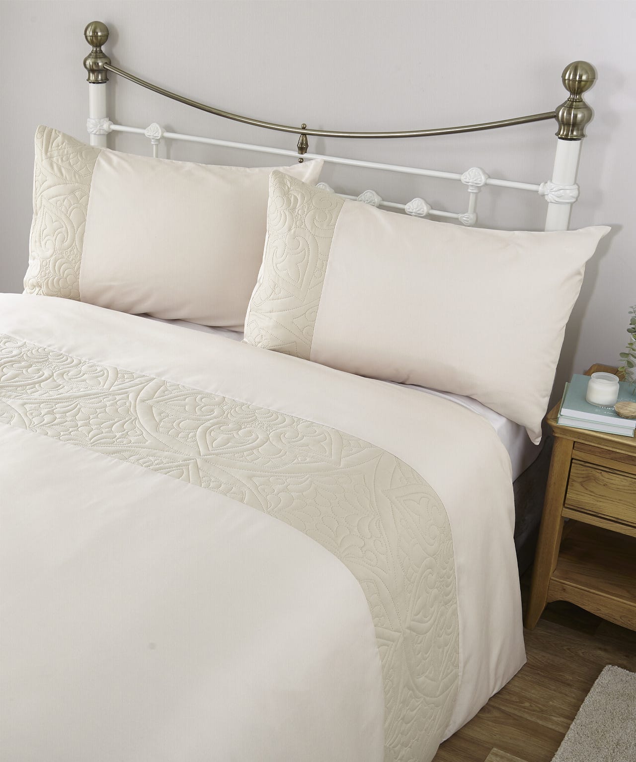 Pinsonic Patterned Duvet Set