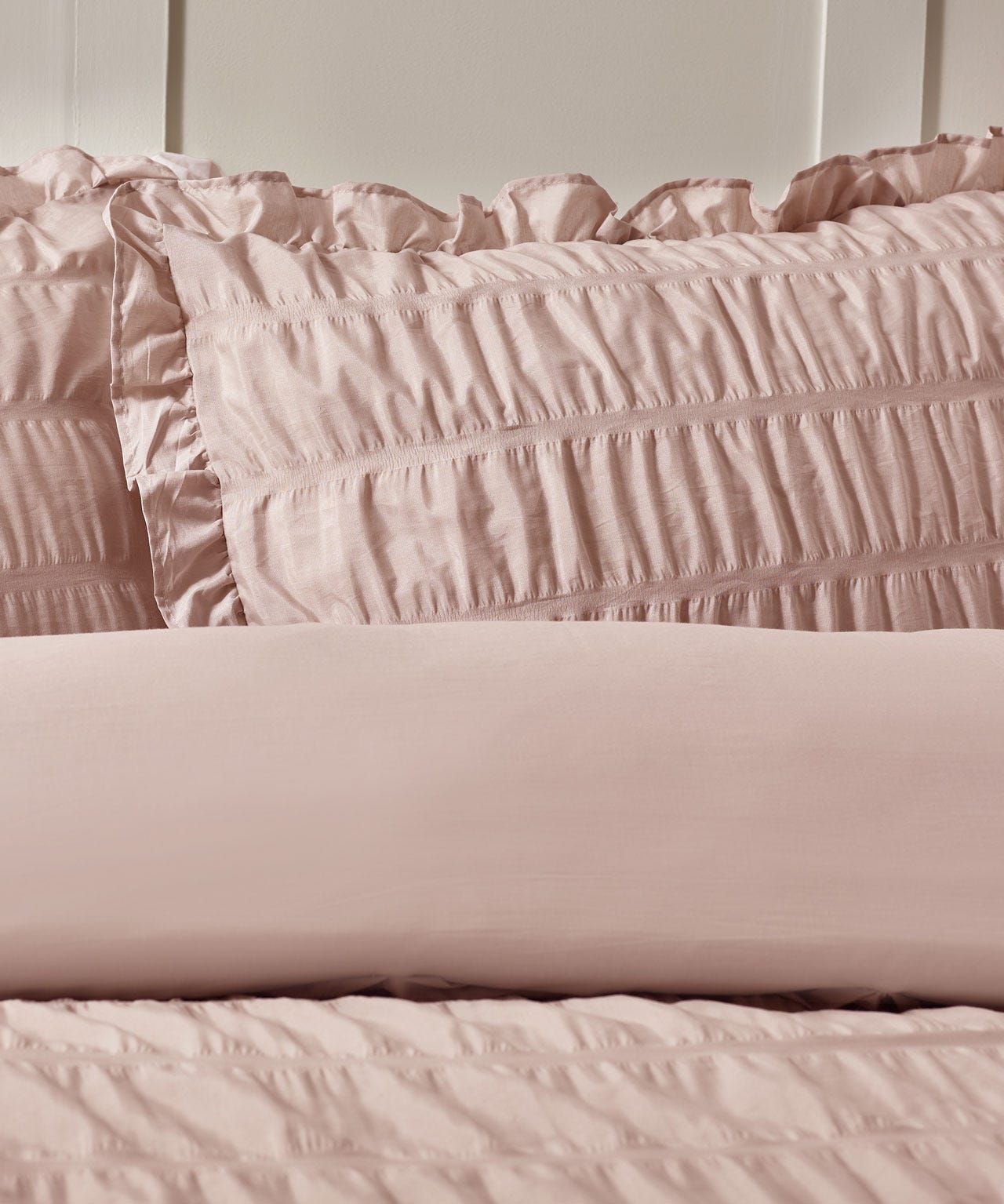 The Catherine Lansfield Loft Seersucker Frill Duvet Set