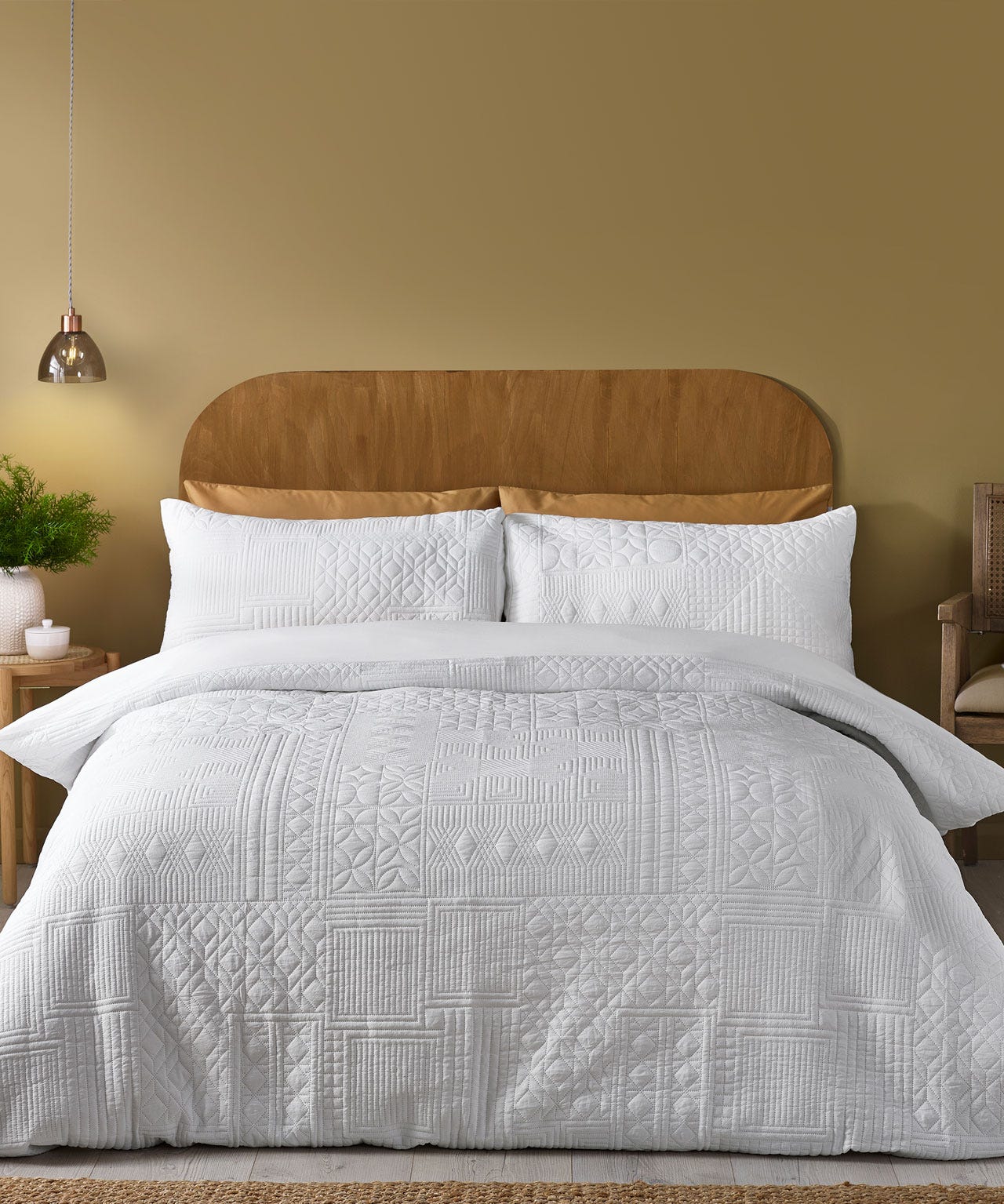 Catherine Lansfield Timeless Folkstone Geo Pinsonic Duvet Set