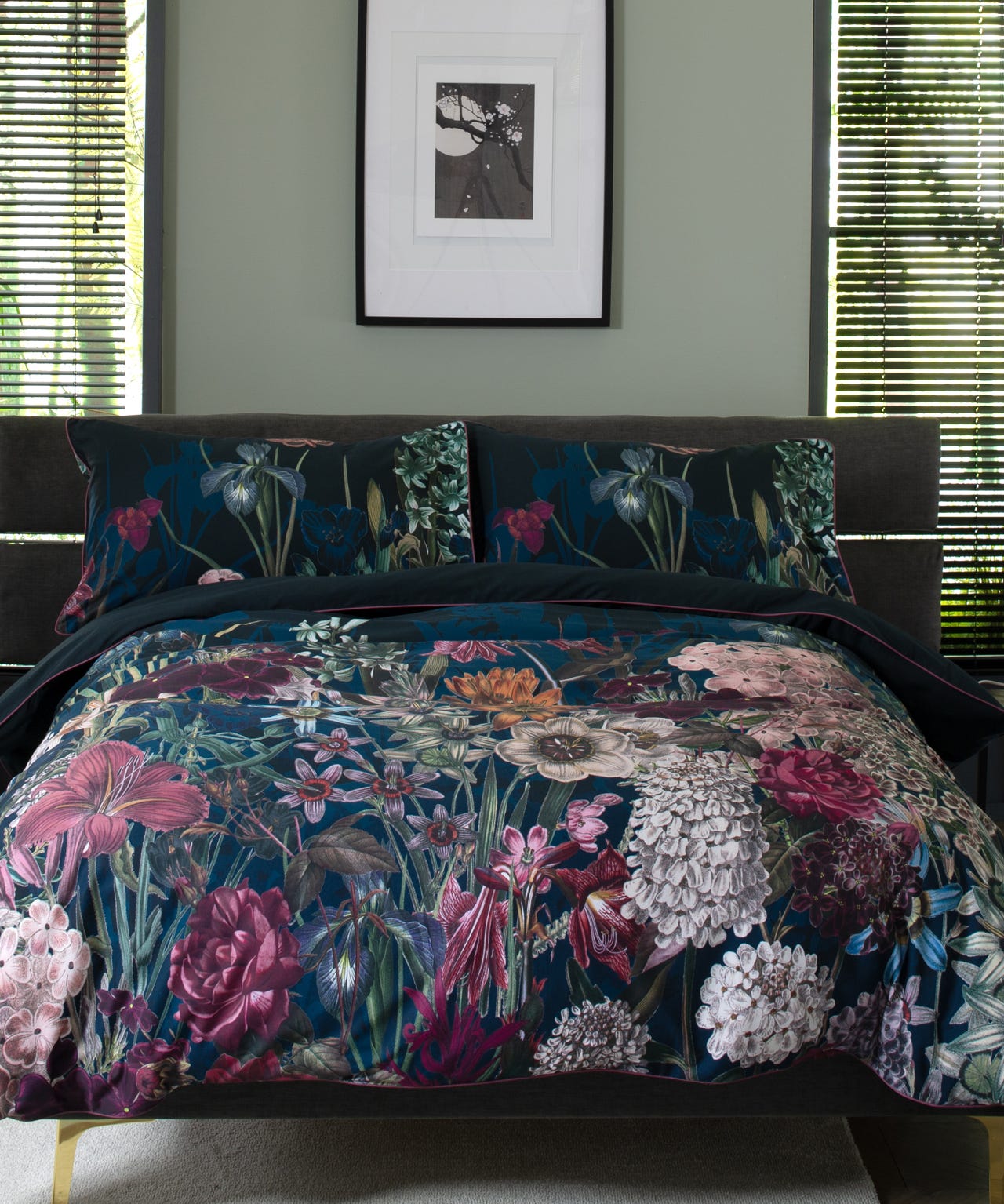 Tivoli Nighttime Duvet Set