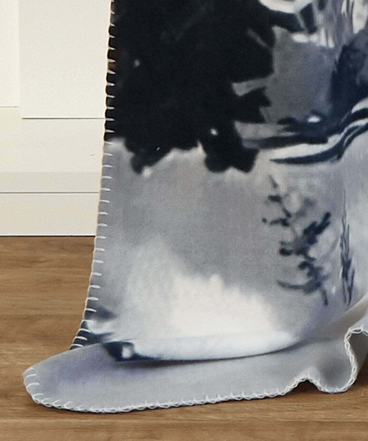 Pack of 2 Winter Forest Fleece Throws