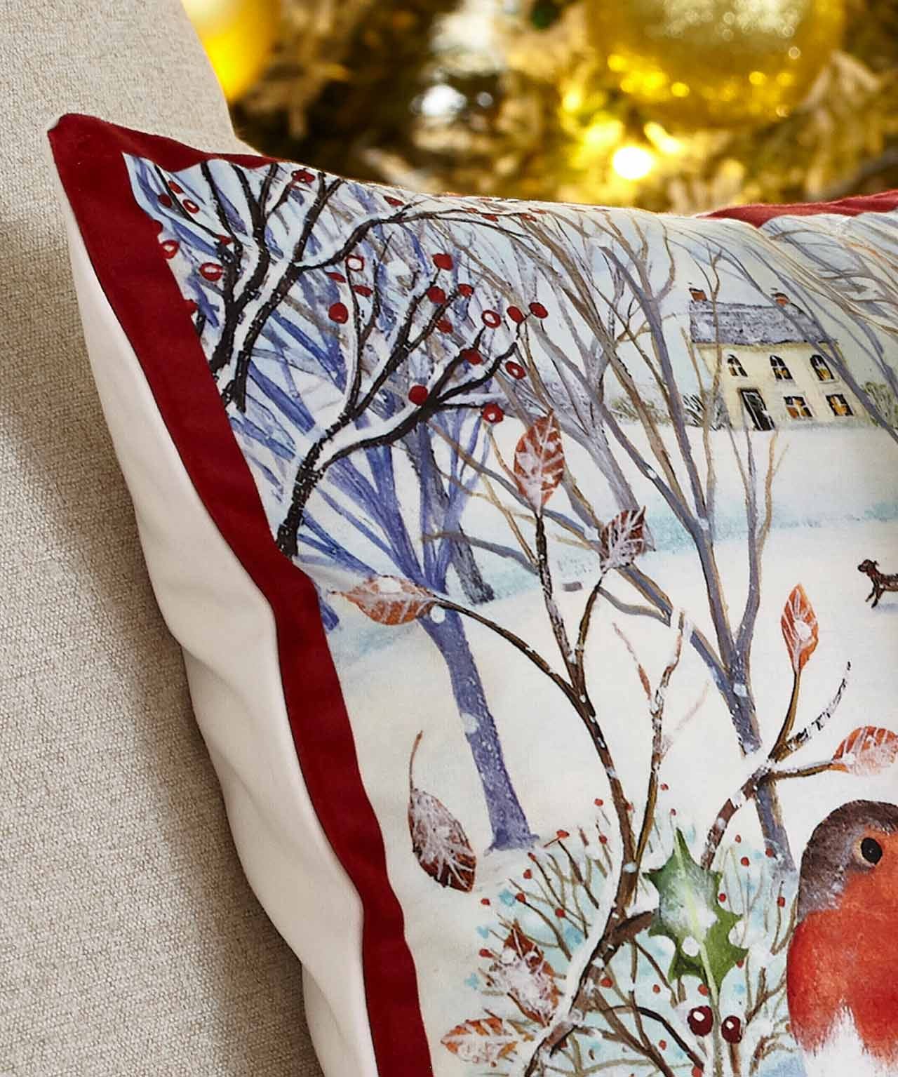 Pack of 2 Winter Robins Cushion Covers