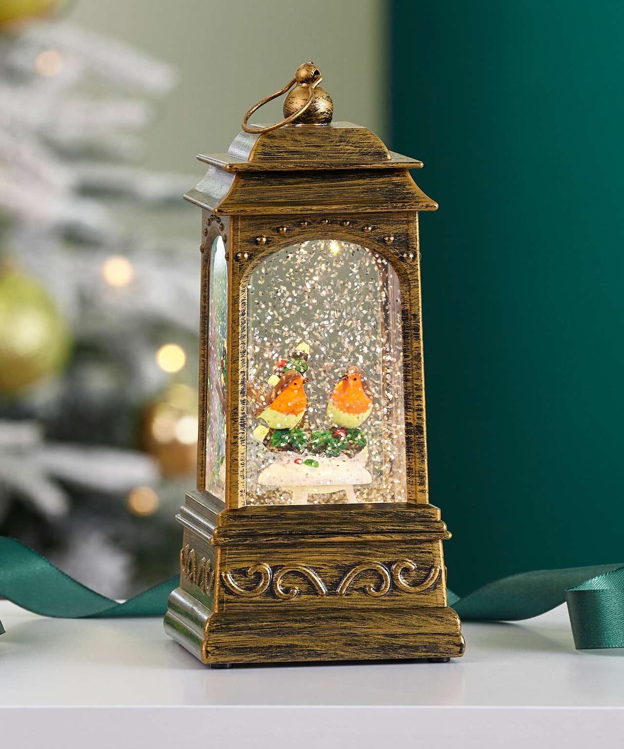 Robin Glitter Water Spinner Lantern