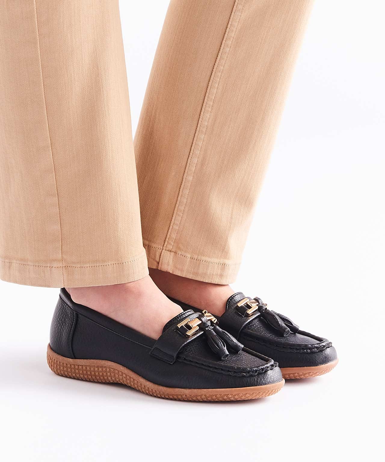 Cushion-walk Tassel Trim Loafer