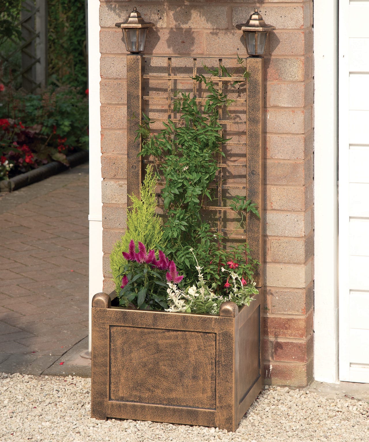 Trellis Planter with Solar Lanterns