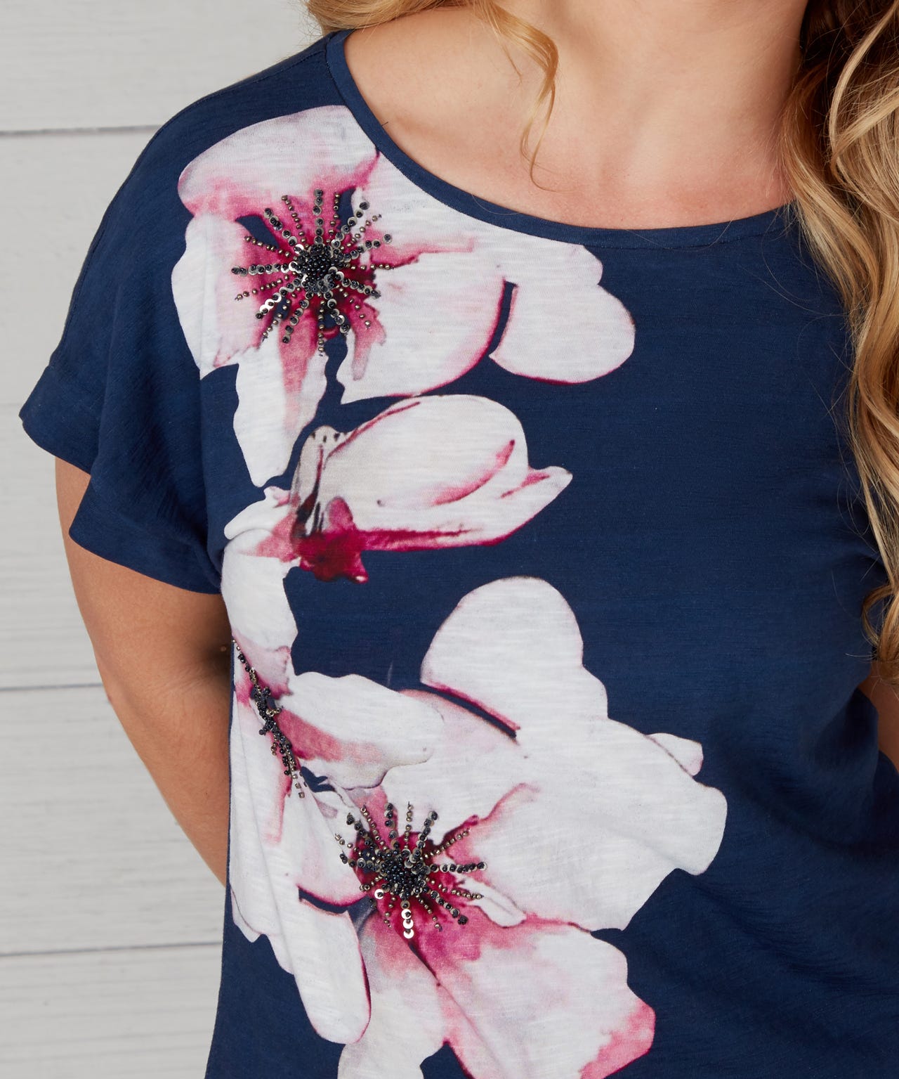 First Avenue Detailed T-Shirt