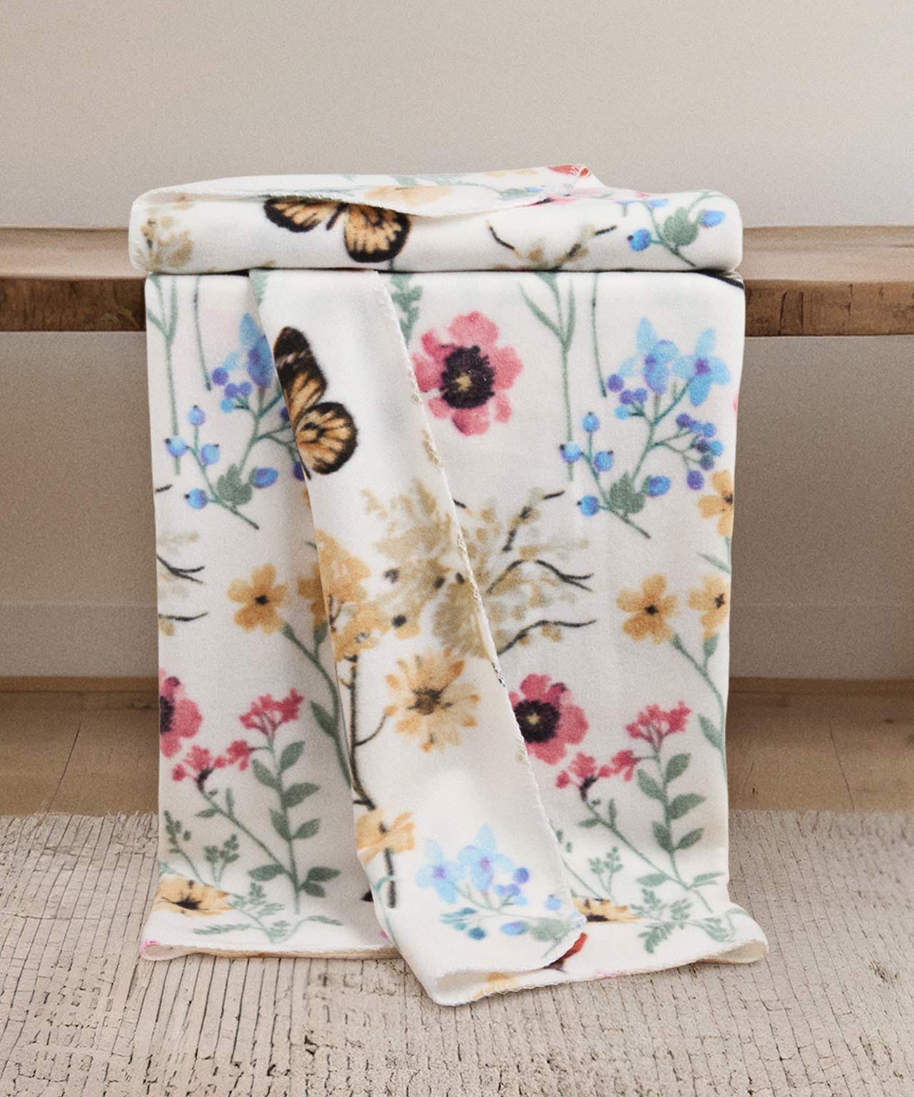 Pack of 2 Butterfly Throws