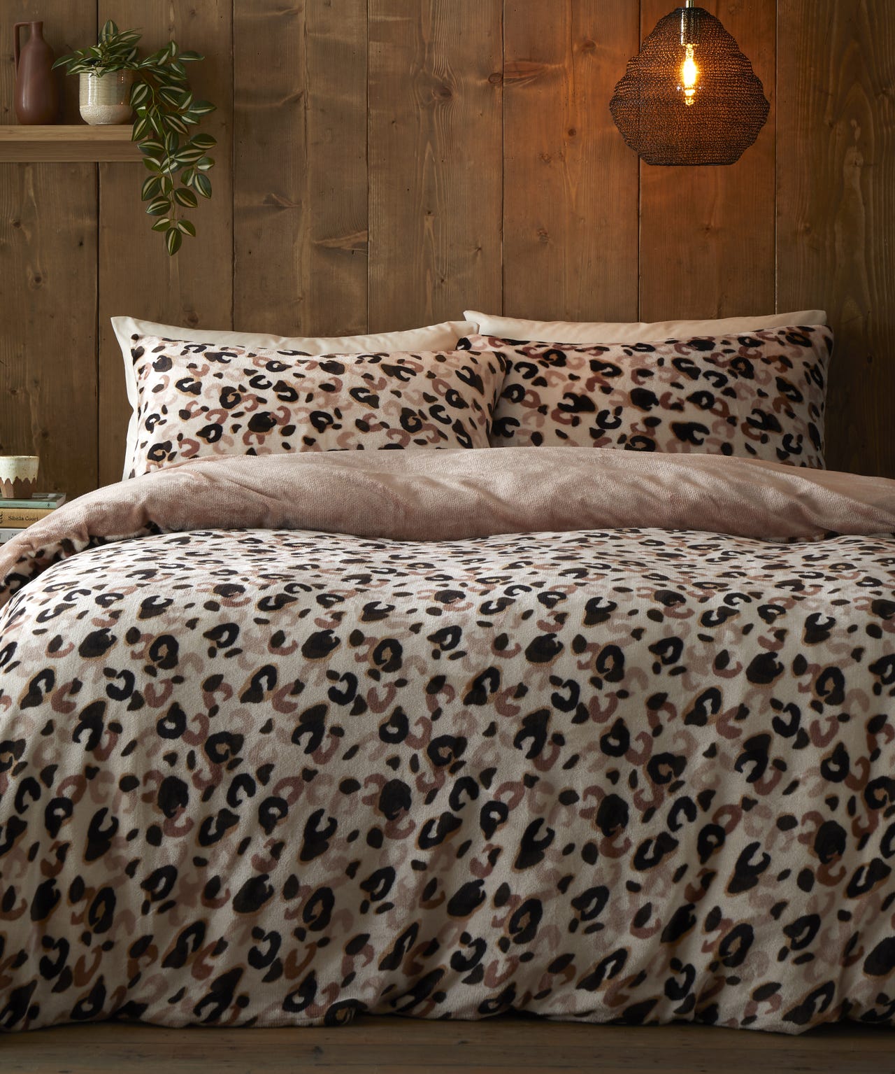 Cosy Leopard Duvet Set