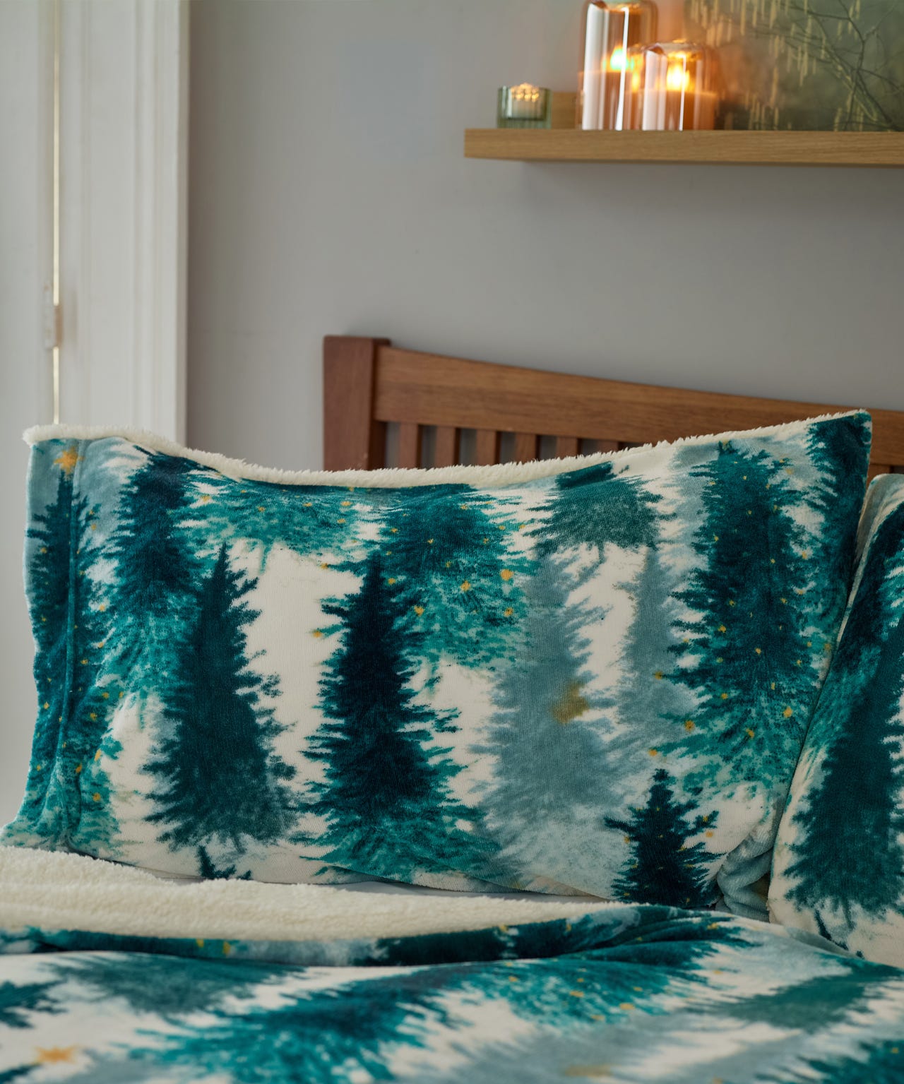 Deyongs Christmas Trees Duvet Set