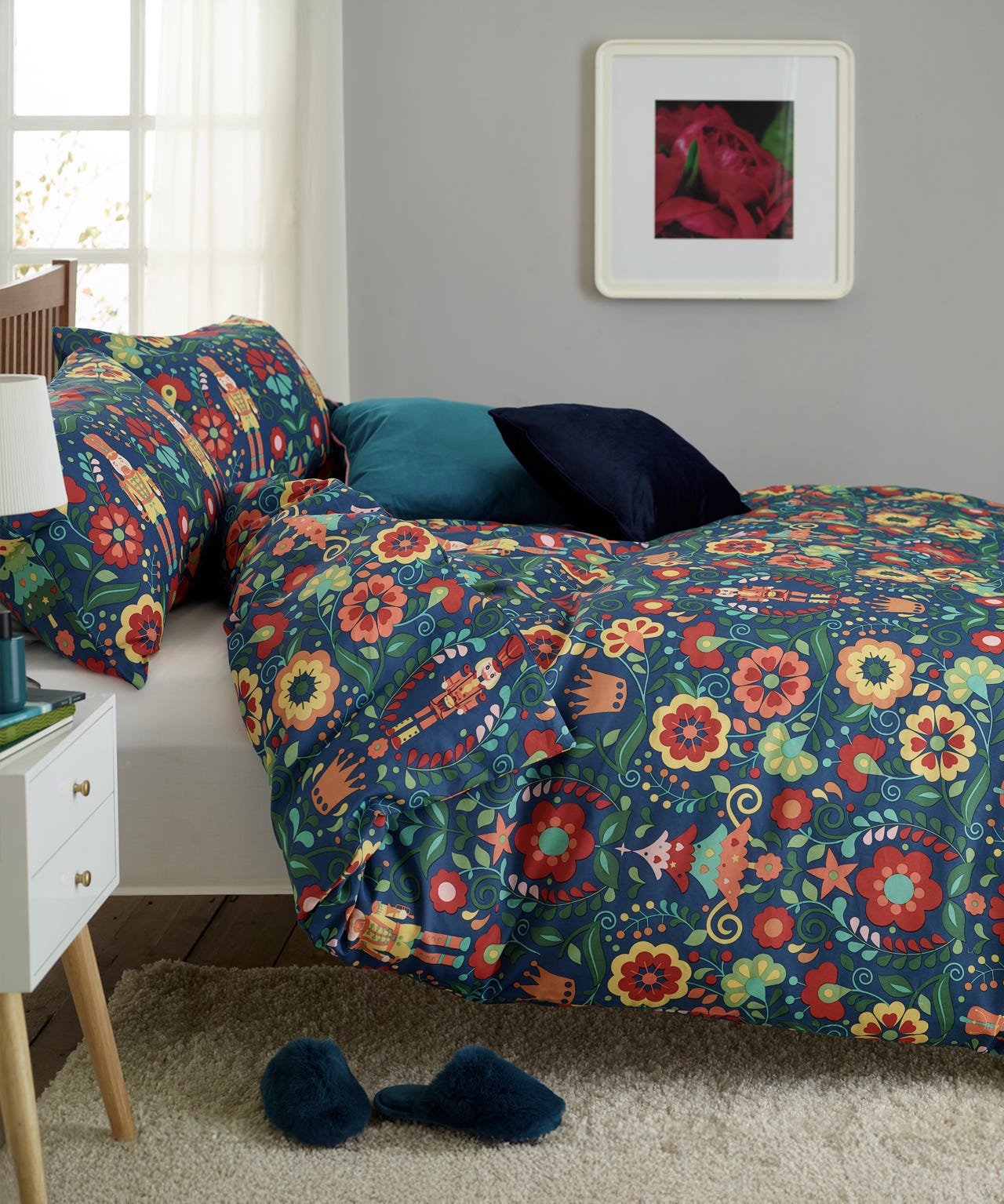 Deyongs Folkloric Nutcracker Duvet Set