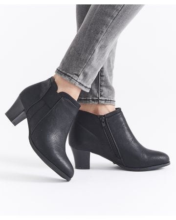 Cushion-walk Heeled Ankle Boots