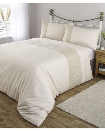 Pinsonic Patterned Duvet Set