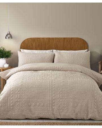 Catherine Lansfield Timeless Folkstone Geo Pinsonic Duvet Set