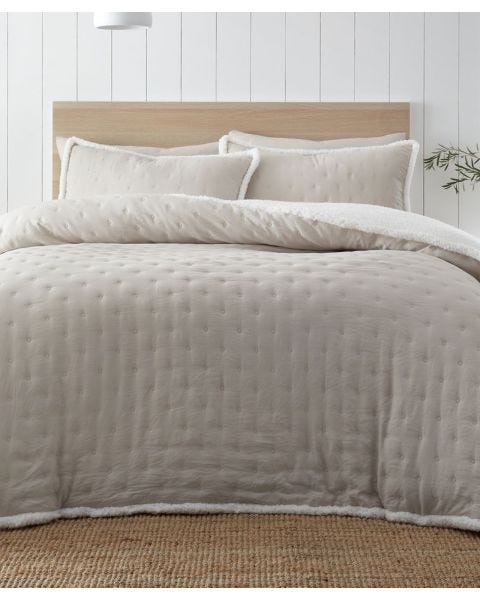Catherine Lansfield Cosy Nori Sherpa Duvet Set